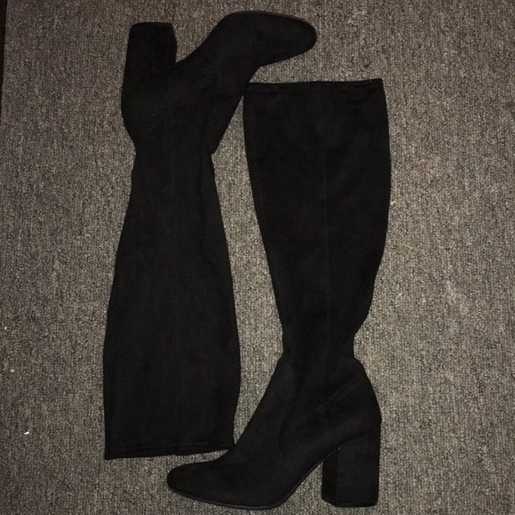 All Black Seven Dials Boots - Picture 1 of 3